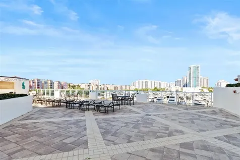 19500 Turnberry Way Aventura FL 33180