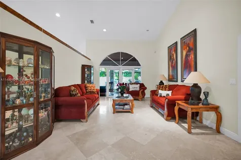 5750 SW 67th Avenue South Miami FL 33143