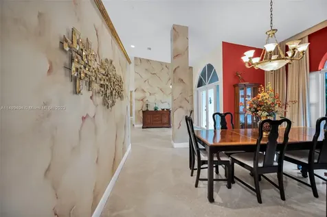 5750 SW 67th Avenue South Miami FL 33143