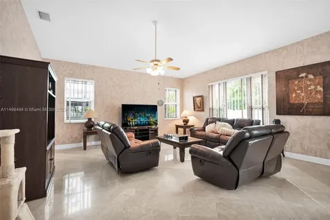 5750 SW 67th Avenue South Miami FL 33143