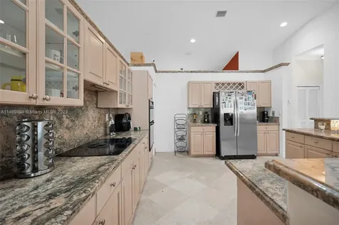 5750 SW 67th Avenue South Miami FL 33143