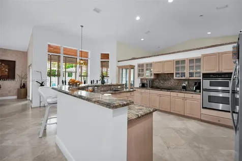 5750 SW 67th Avenue South Miami FL 33143