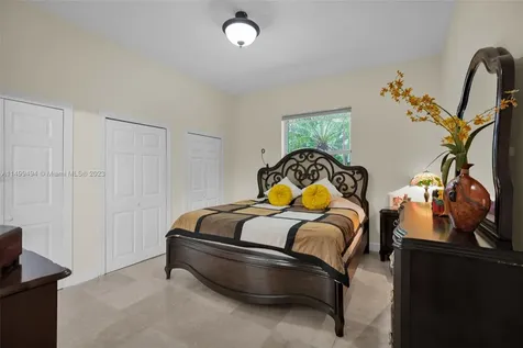 5750 SW 67th Avenue South Miami FL 33143