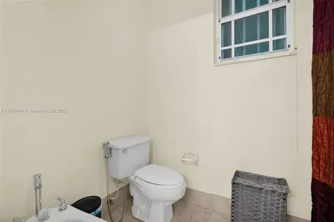 5750 SW 67th Avenue South Miami FL 33143