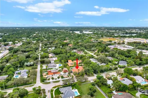 5750 SW 67th Avenue South Miami FL 33143