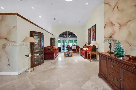 5750 SW 67th Avenue South Miami FL 33143