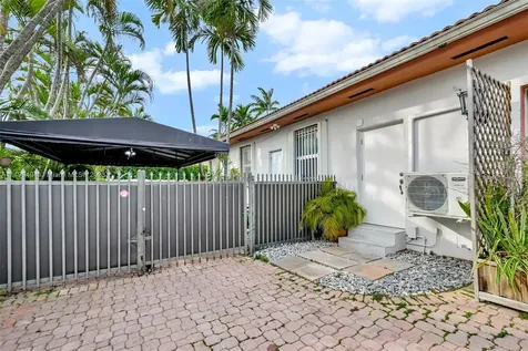 5750 SW 67th Avenue South Miami FL 33143