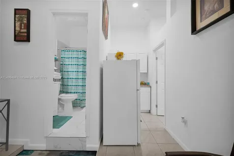 5750 SW 67th Avenue South Miami FL 33143