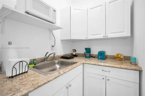 5750 SW 67th Avenue South Miami FL 33143