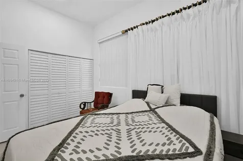 5750 SW 67th Avenue South Miami FL 33143