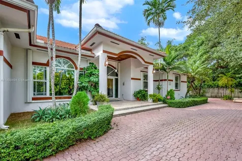5750 SW 67th Avenue South Miami FL 33143