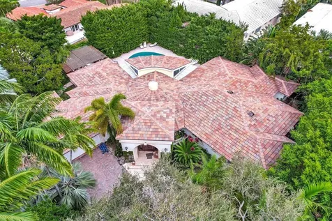 61 Camden Court Bal Harbour FL 33154