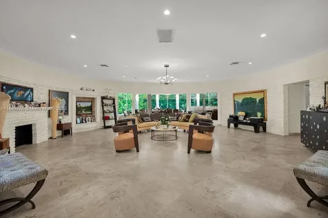 61 Camden Court Bal Harbour FL 33154