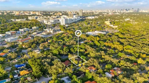 435 Castania Avenue Coral Gables FL 33146