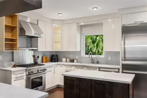 435 Castania Avenue Coral Gables FL 33146