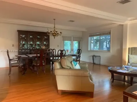 533 Malaga Avenue Coral Gables FL 33134