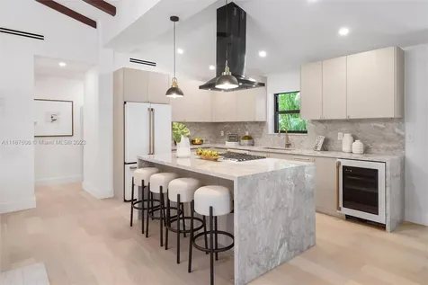 754 W 51st Street Miami Beach FL 33140