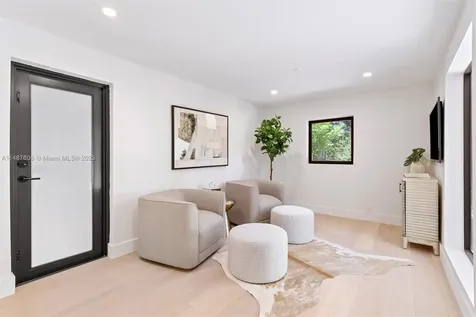 754 W 51st Street Miami Beach FL 33140