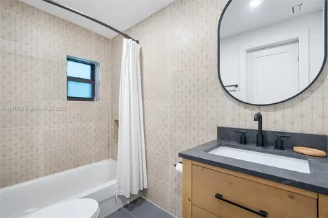 754 W 51st Street Miami Beach FL 33140