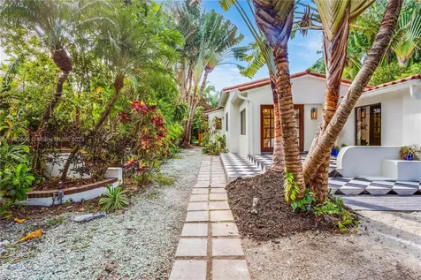 754 W 51st Street Miami Beach FL 33140