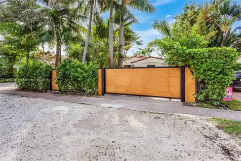 754 W 51st Street Miami Beach FL 33140