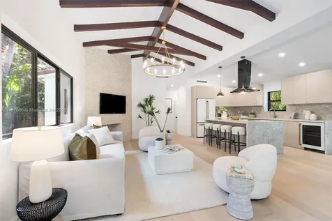 754 W 51st Street Miami Beach FL 33140