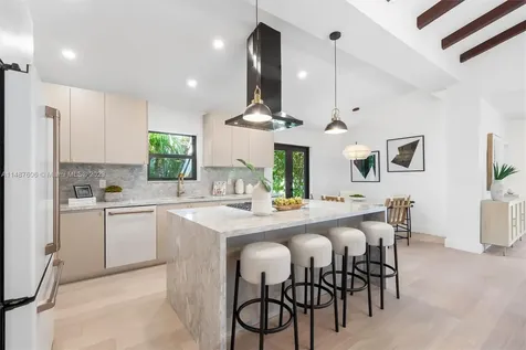 754 W 51st Street Miami Beach FL 33140