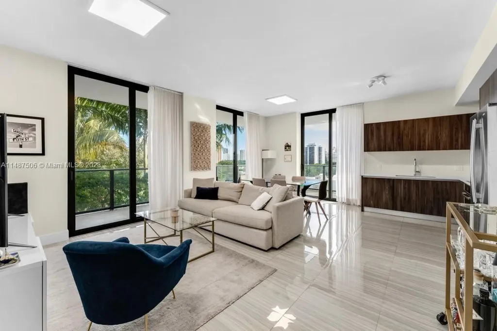 2960 NE 207th Street Aventura FL 33180