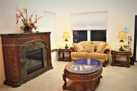 1173 NW 184th Terrace Pembroke Pines FL 33029