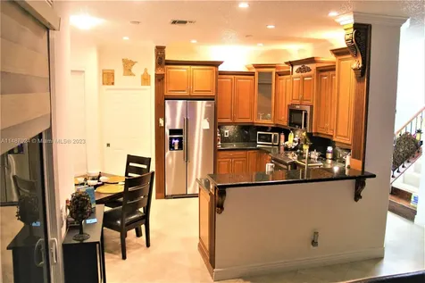 1173 NW 184th Terrace Pembroke Pines FL 33029