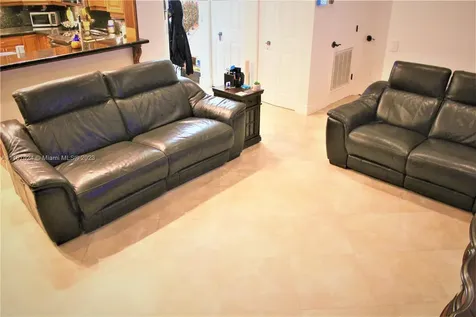 1173 NW 184th Terrace Pembroke Pines FL 33029