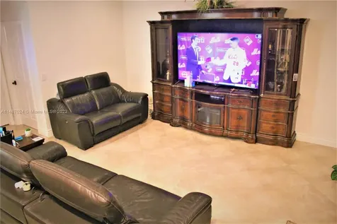 1173 NW 184th Terrace Pembroke Pines FL 33029