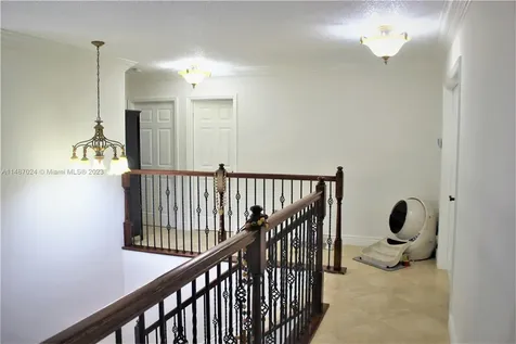 1173 NW 184th Terrace Pembroke Pines FL 33029