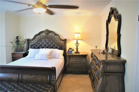 1173 NW 184th Terrace Pembroke Pines FL 33029