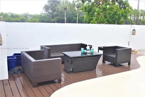 1173 NW 184th Terrace Pembroke Pines FL 33029
