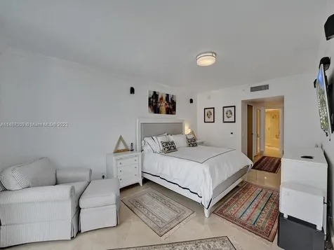 21055 Yacht Club Drive Aventura FL 33180