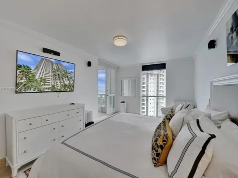 21055 Yacht Club Drive Aventura FL 33180