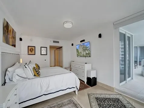 21055 Yacht Club Drive Aventura FL 33180