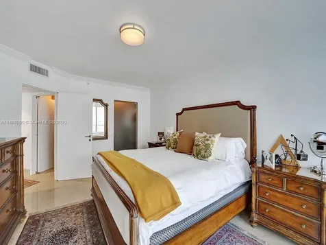 21055 Yacht Club Drive Aventura FL 33180