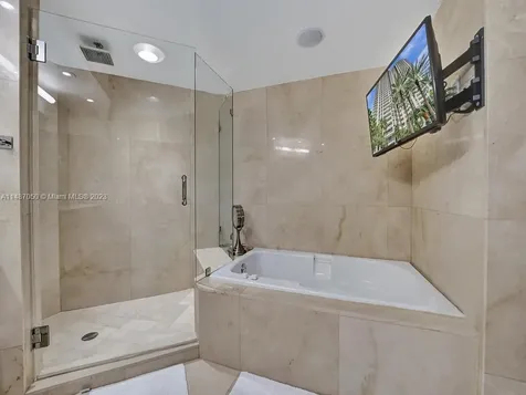 21055 Yacht Club Drive Aventura FL 33180