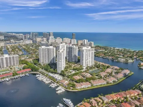 21055 Yacht Club Drive Aventura FL 33180