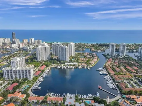 21055 Yacht Club Drive Aventura FL 33180