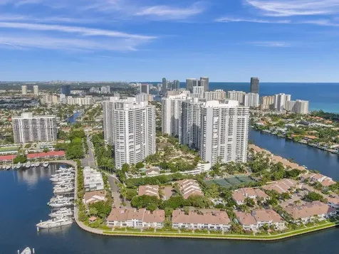 21055 Yacht Club Drive Aventura FL 33180