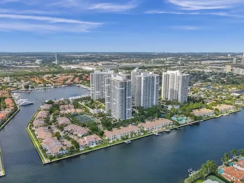 21055 Yacht Club Drive Aventura FL 33180