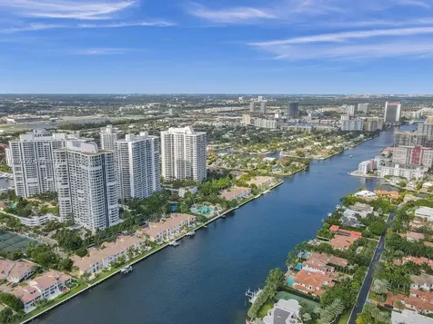 21055 Yacht Club Drive Aventura FL 33180
