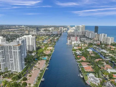 21055 Yacht Club Drive Aventura FL 33180