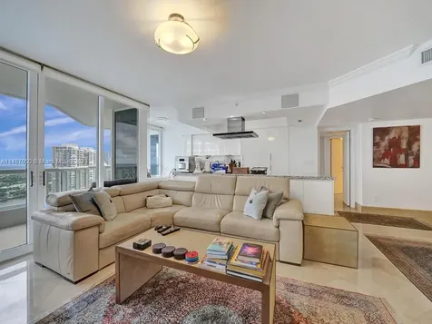21055 Yacht Club Drive Aventura FL 33180