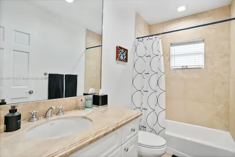 760 Glenridge Road Key Biscayne FL 33149