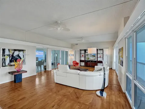 500 SE 21st Avenue Deerfield Beach FL 33441