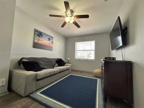 353 Virginia Street Hollywood FL 33019